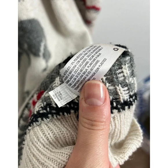 Mossimo Supply Co Pullover Tight Knit Fair Isle Polar Bear Sweater Size Large - Picture 5 of 8